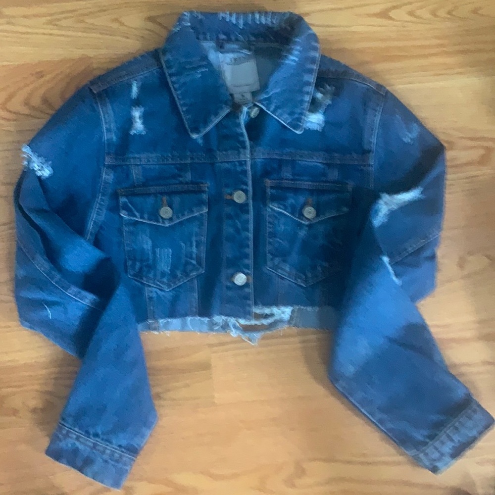 Cropped jean jacket dark denim awesome condition